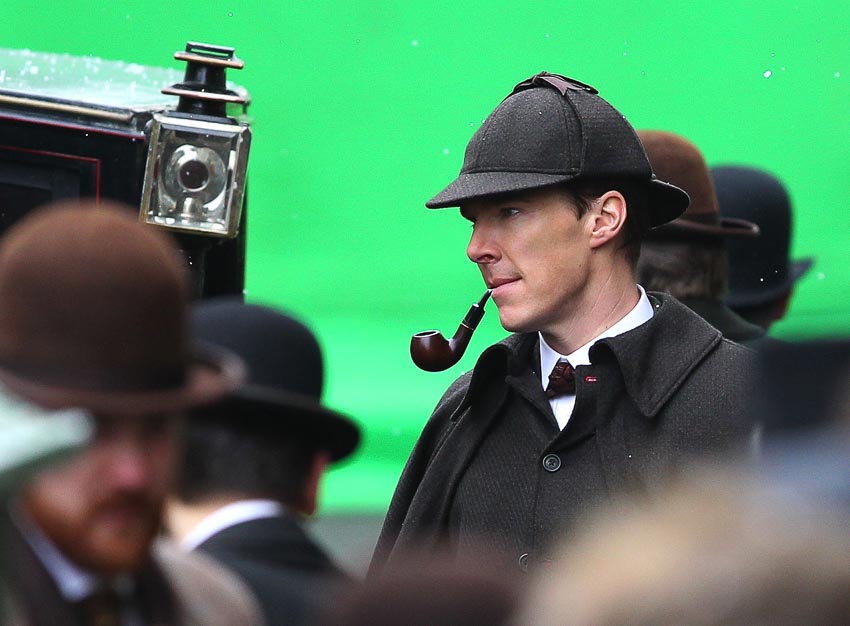 Mũ deerstalker gắn liền hình ảnh thám tử Sherlock Holmes trên phim